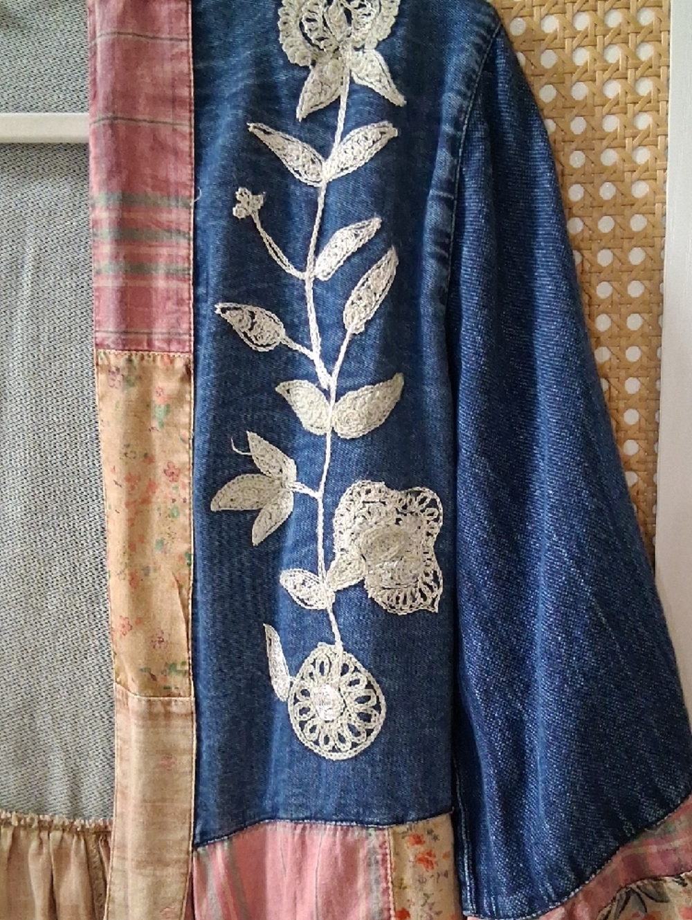 Patchwork Floral Embroidered Open Front Jacket - Blue & Pink - Picture 4 of 9